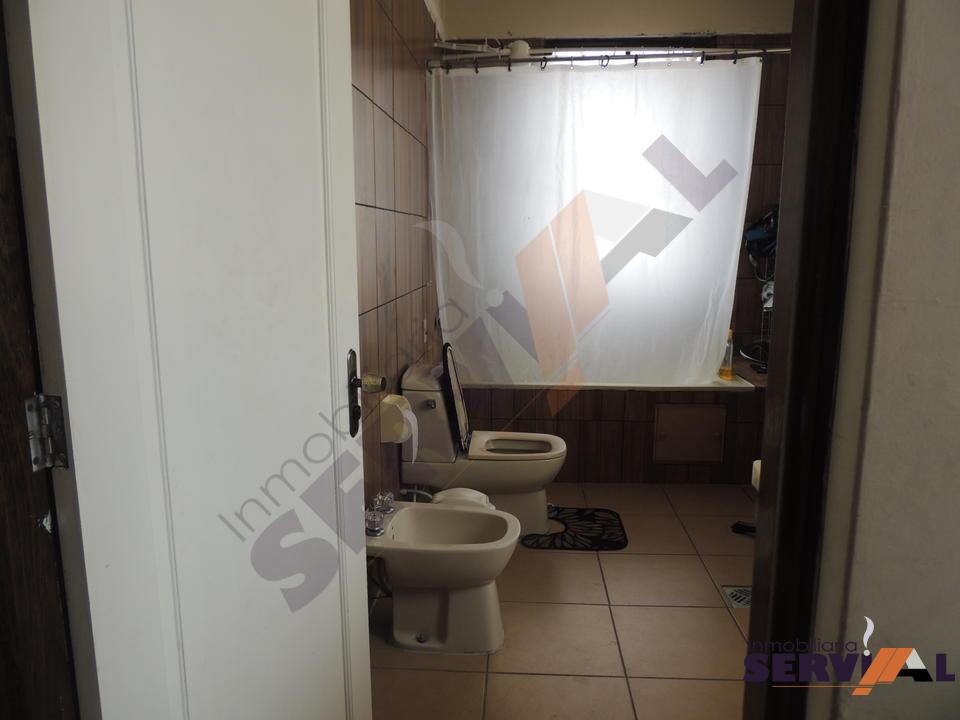 6-thumbnail-lindo-amplio-departamento-en-alquiler-proximo-plaza-colon