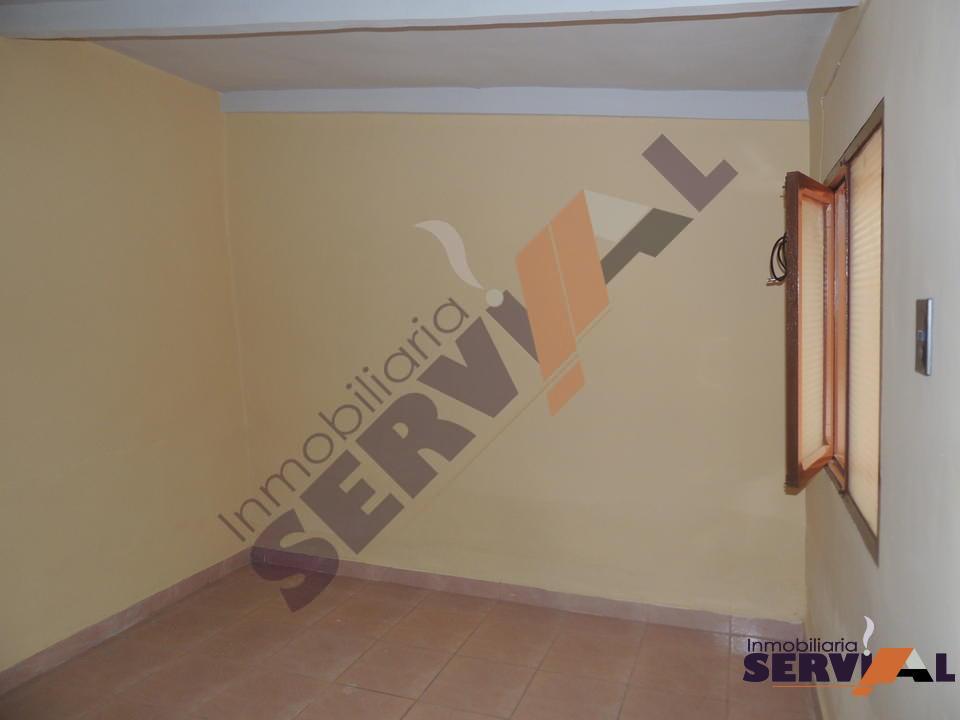 2-thumbnail-departamento-en-alquiler-en-inmediaciones-av-calapampa