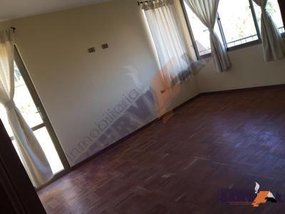 alquilo-casa-de-3-niveles-plazuela-4-de-noviembre