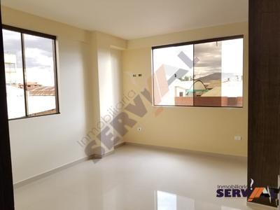casa-en-venta-estilo-minimalista-pproximo-surtidor-las-islas