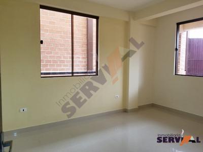 casa-en-venta-estilo-minimalista-pproximo-surtidor-las-islas