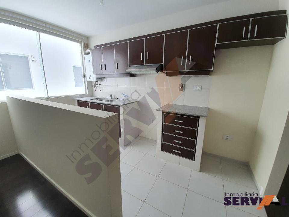 6-thumbnail-departamento-en-venta-inmediaciones-av-arce