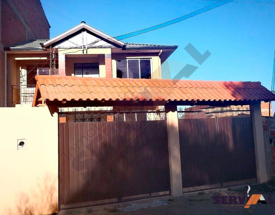 2-thumbnail-casa-de-2-plantas-en-tiquipaya-con-departamento-auxiliar
