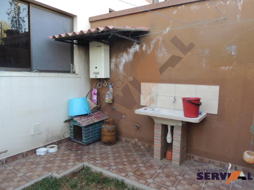 14-thumbnail-en-condominio-hermosa-casa-de-el-bosque-2