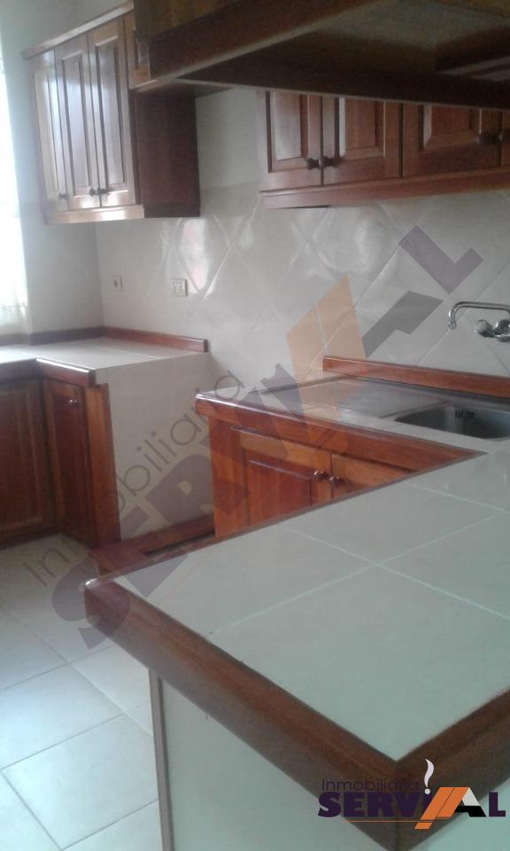 1-thumbnail-comodo-departamento-en-inmediaciones-av-bolivar