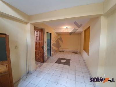 casa-de-2-pisos-semi-av-circunvalacion