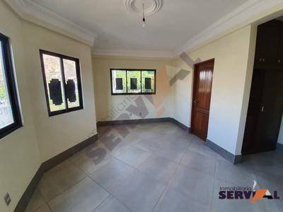 sobre-avenida-casa-2-plantas-arce