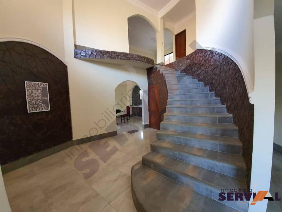8-thumbnail-sobre-avenida-casa-2-plantas-arce