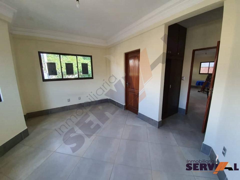 4-thumbnail-sobre-avenida-casa-2-plantas-arce