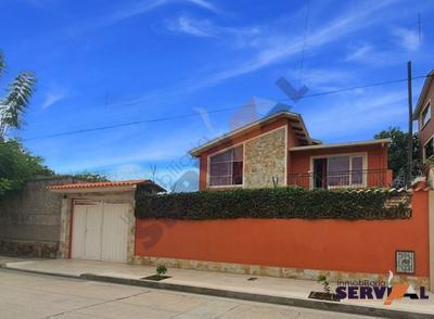 bonita-casa-de-2-plantas-puente-huayna-kapac