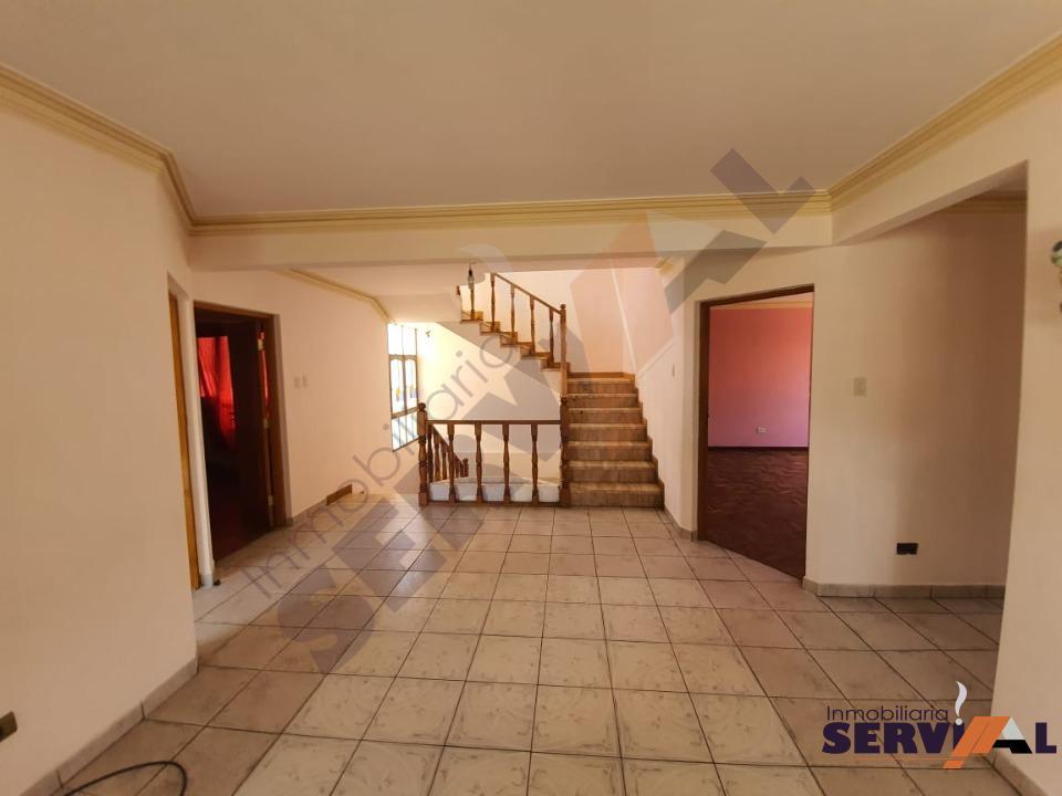 4-thumbnail-casa-independiente-en-alquiler-de-de-mayo