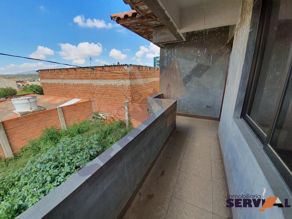 15-thumbnail-vendo-casa-3-niveles-sector-memorias