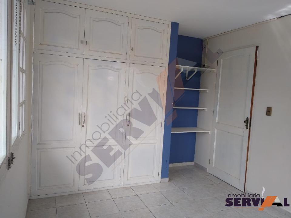 7-thumbnail-alquilo-casa-3-plantas-en-t-haenke