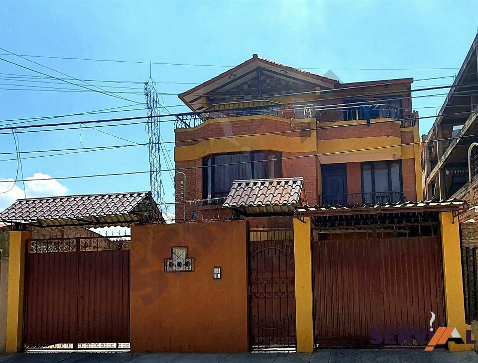 1-thumbnail-casa-con-3-departamentos-independientes-av-blanco-galindo