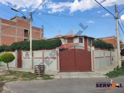 casa-de-2-plantas-en-proximo-a-la-av-d&acute;orbigny