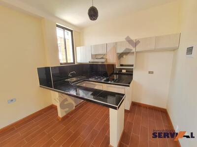 amplia-casa-en-venta-en-ladislao-cabrera