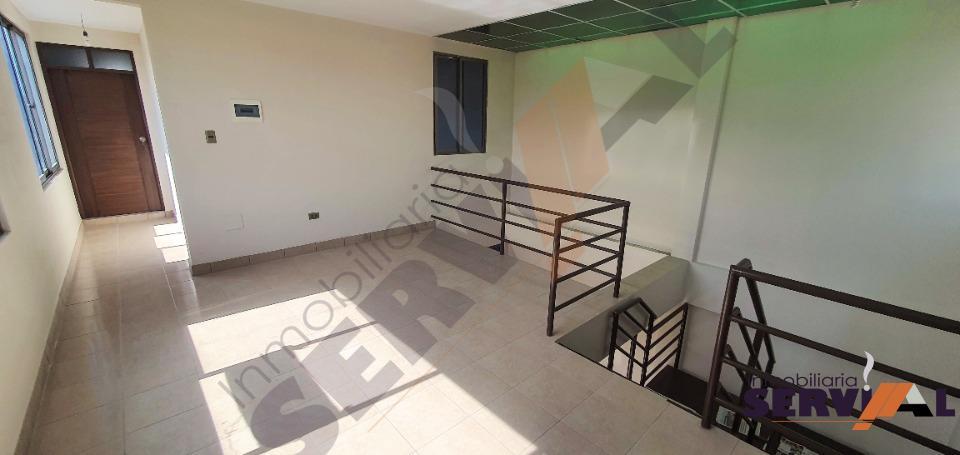15-thumbnail-hermosa-casa-minimalista-3-plantas-km-6
